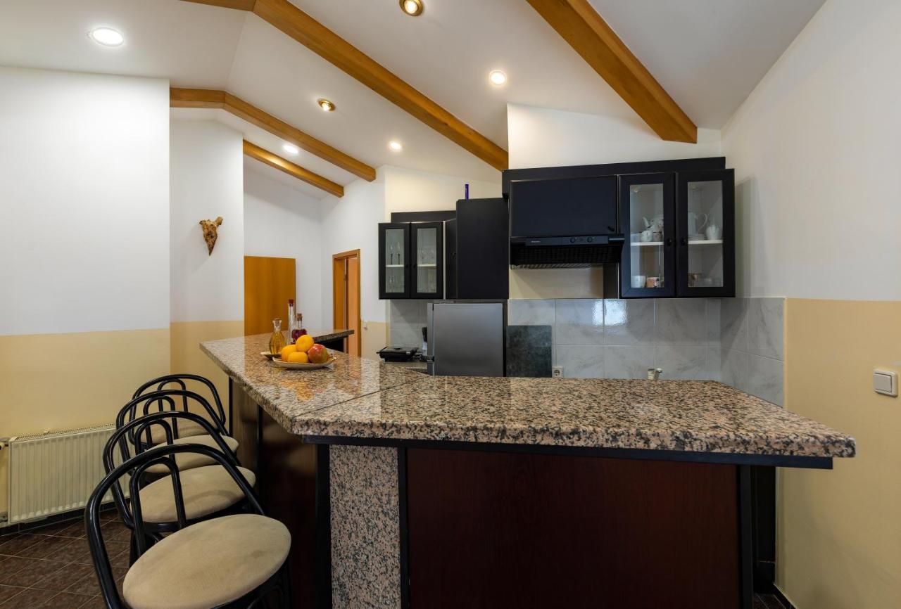 Apartments Kristina Rovinj Exterior photo
